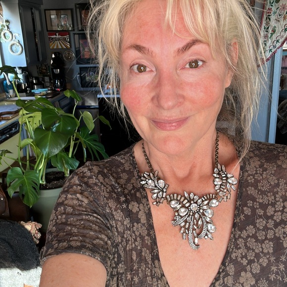 J.Crew style rhinestone statement necklace. Bronze hardware and clasp. EUC - Picture 6 of 13